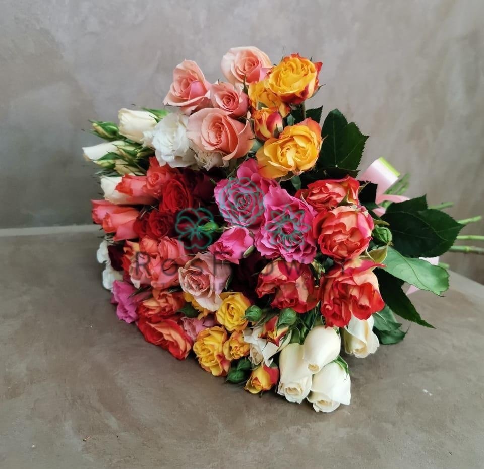 Букет цветов из: Розы в Зубовой Поляне