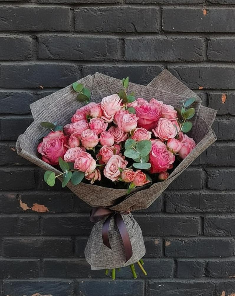 Букет цветов из: Розы в Зубовой Поляне