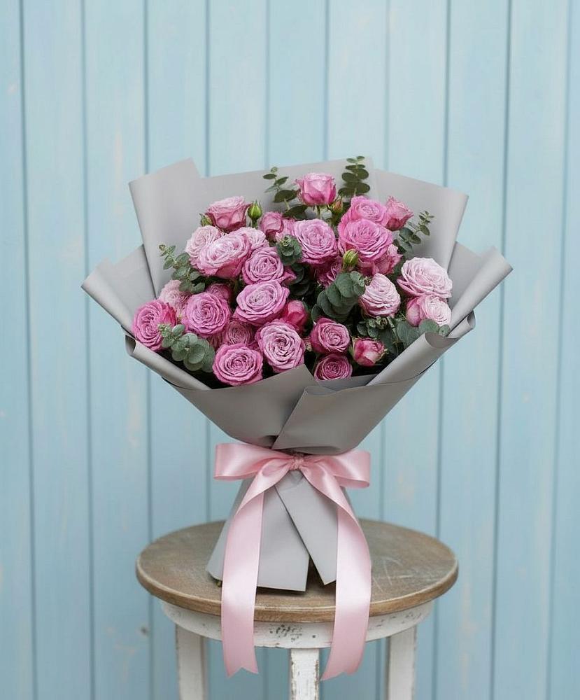 Букет цветов из: Розы в Зубовой Поляне