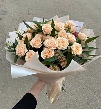Букет Кремовые розы Латте в Зубовой Поляне