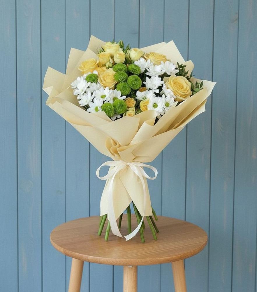 Букет цветов из: Хризантемы и Розы в Зубовой Поляне