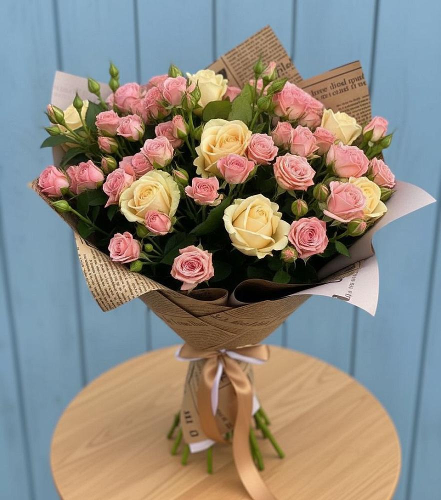 Букет цветов из: Розы в Зубовой Поляне