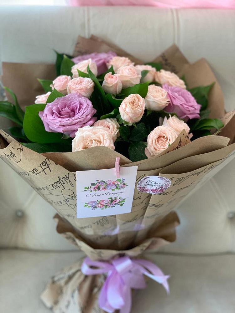 Букет цветов из: Розы в Зубовой Поляне