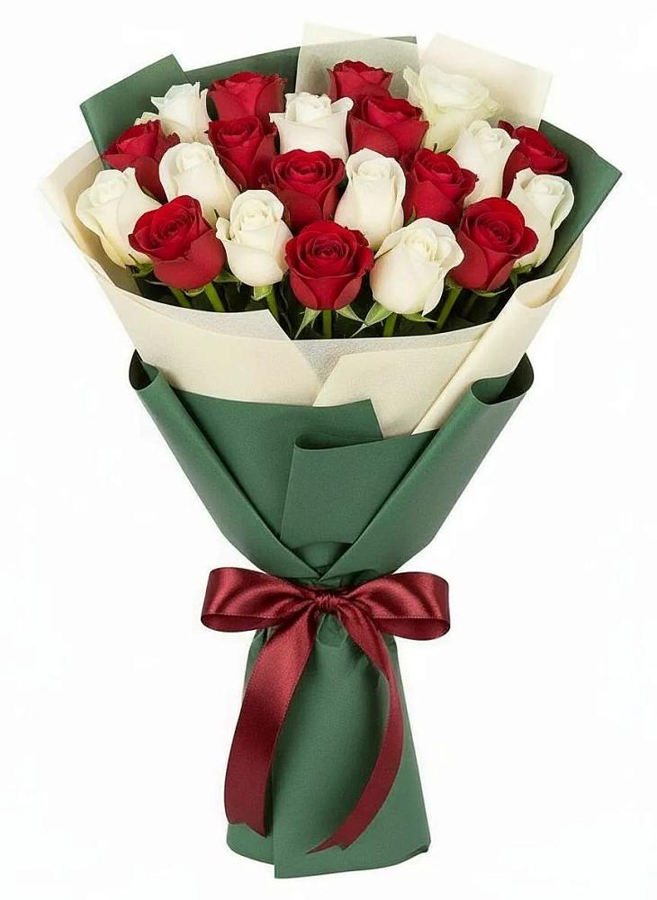 Букет Микс из красных и белых роз в Зубовой Поляне