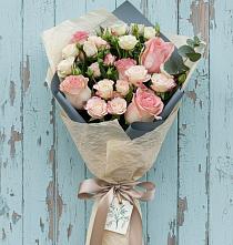 Букет цветов из:  Розы #REPLACE_PRED# Зубовой Поляне