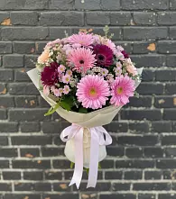 Букет цветов из:  Герберы и Хризантемы в Зубовой Поляне