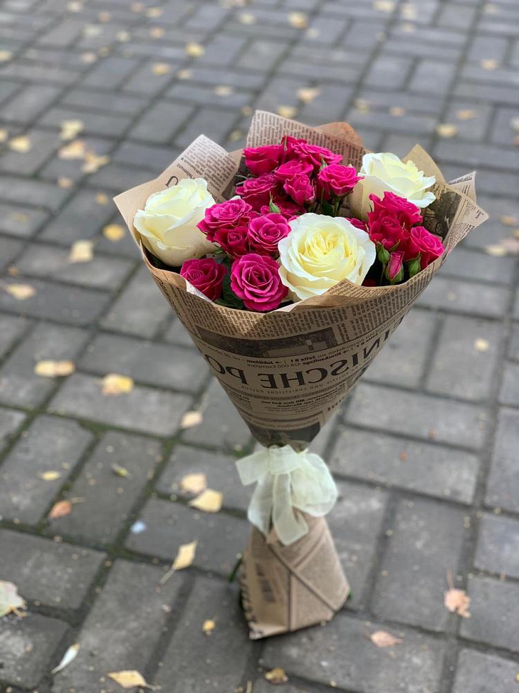 Букет цветов из: Розы в Зубовой Поляне