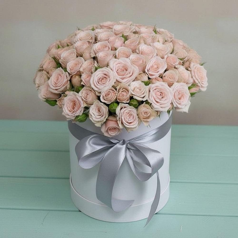 Цветочная композиция из Розы в шляпной коробке в Зубовой Поляне